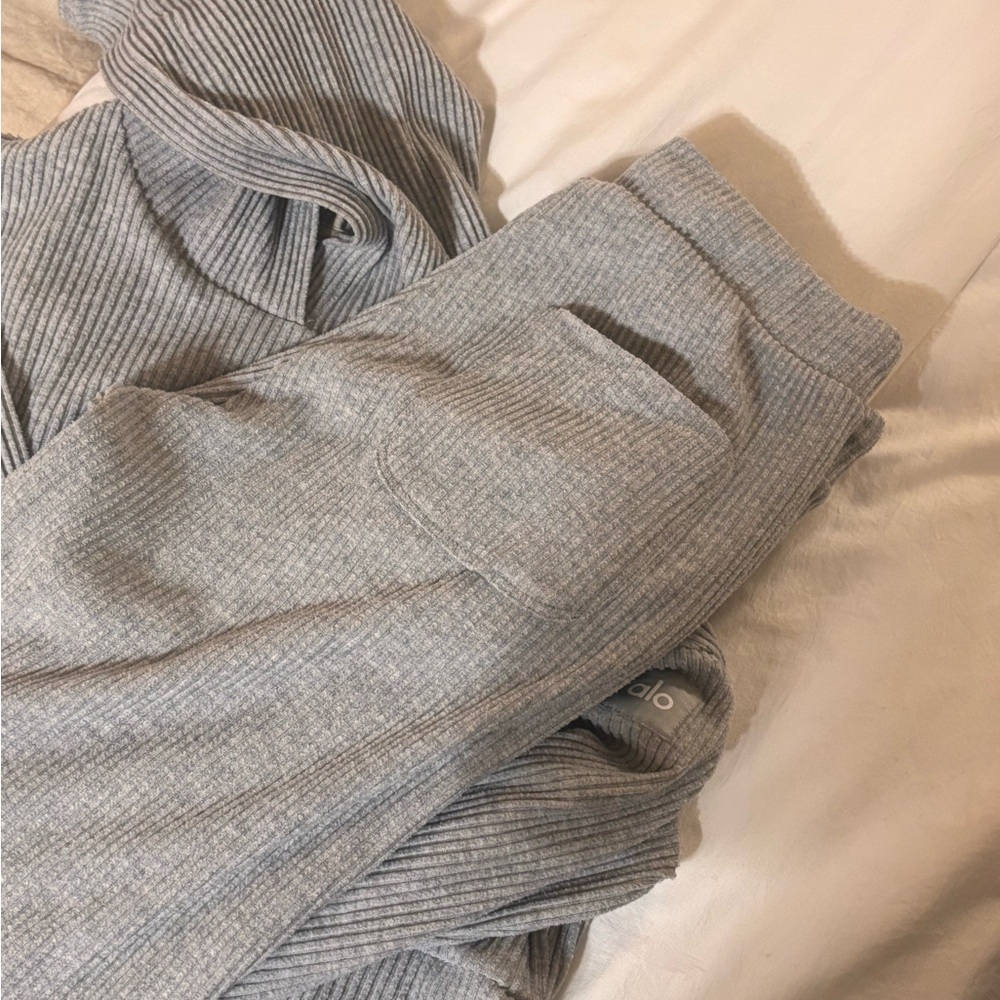 Alo Yoga Muse Hoodie and Sweatpants Set in athletic Heather Gray - Picture 5 of 7